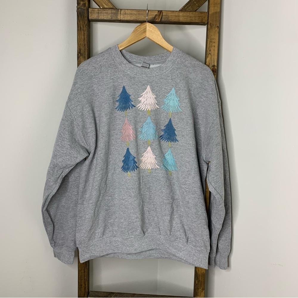 Gildan Gray Christmas Tree Sweatshirt Size L